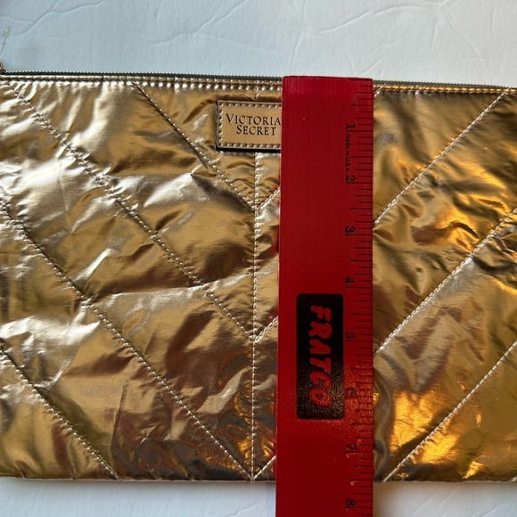 Victoria Secret Rose Gold Clutch/Tote/Cosmetic Bag Two Piece NWT Zipper Closure - Picture 11 of 12